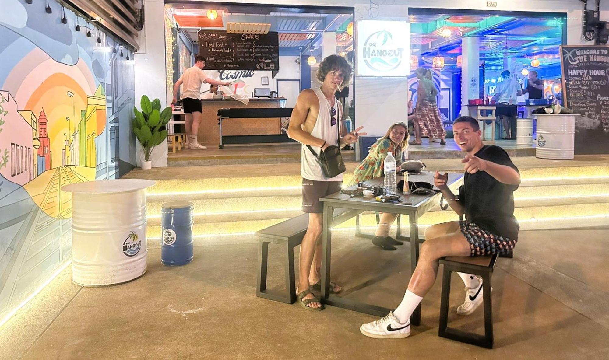 The Hangout Hostel Ao Nang Luaran gambar