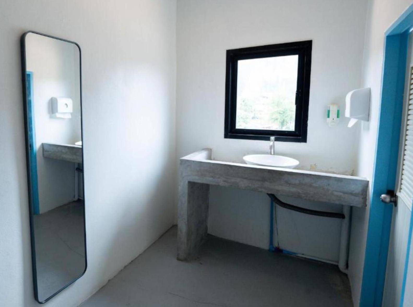 The Hangout Hostel Ao Nang Luaran gambar