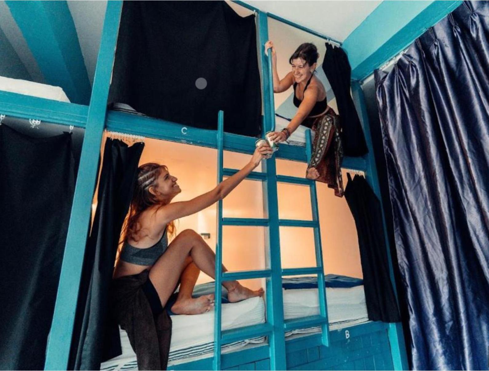 The Hangout Hostel Ao Nang Luaran gambar